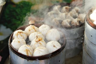 Dim sum, mets traditionnels chinois cuits à la vapeur
