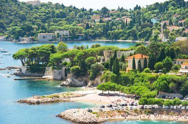 Côtes méditerranéennes près de Villefranche-sur-Mer