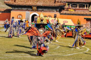 Danses tsam au monastère Amarbayasgalant