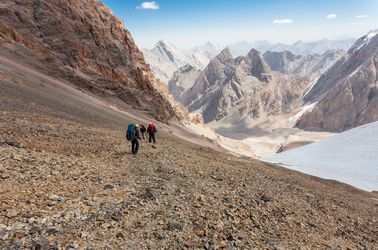 Trek dans les monts Fann