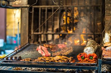 Pièces de bœuf en parillada 